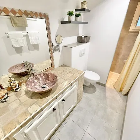 Appartement Avec Piscine 8 Personnes *